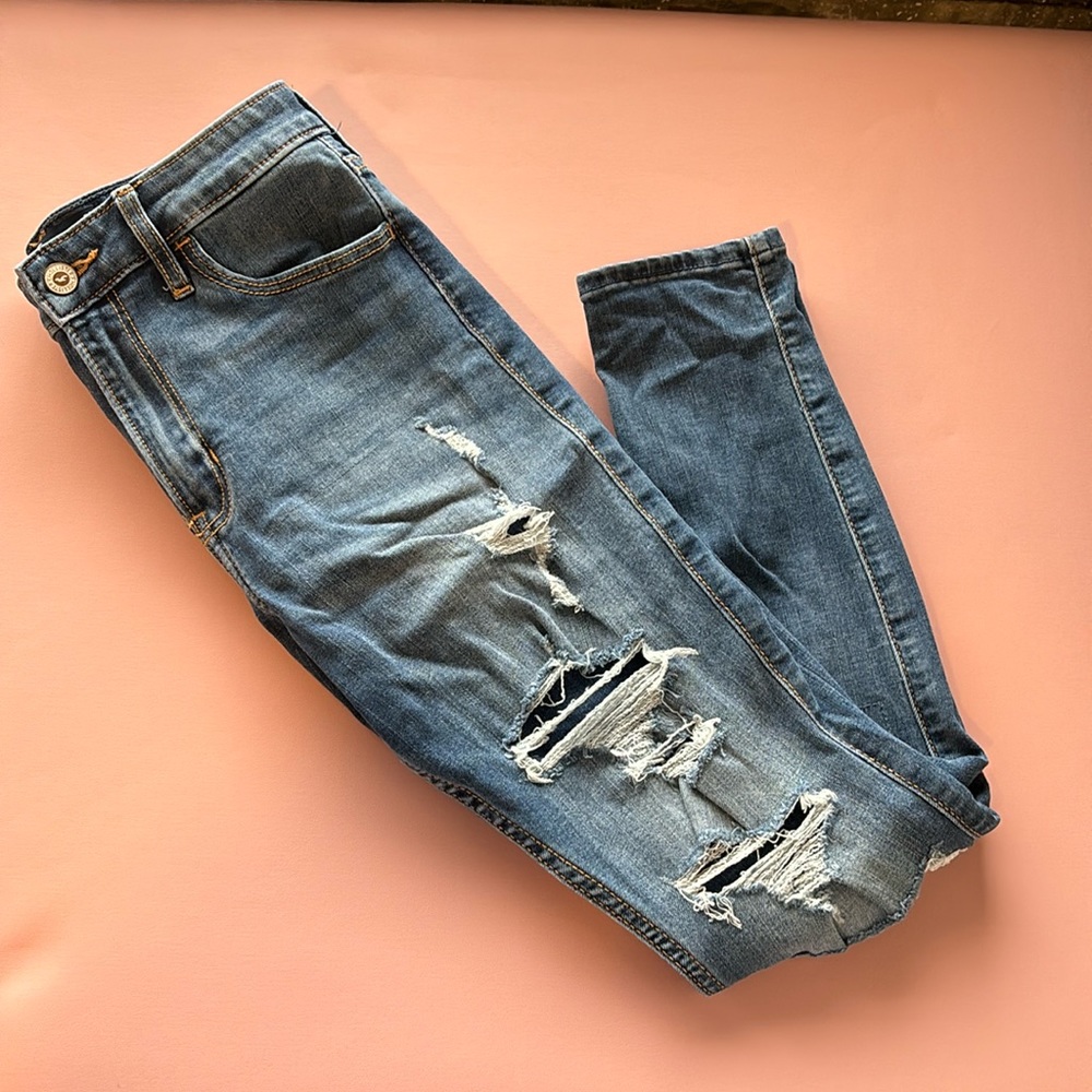 Hollister Super Skinny High Rise Crop Jeans Size 3R.